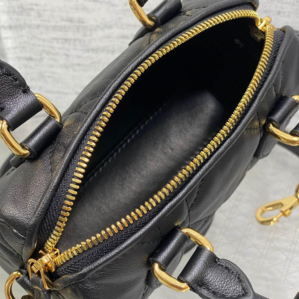 D10r Groove 16 Bag