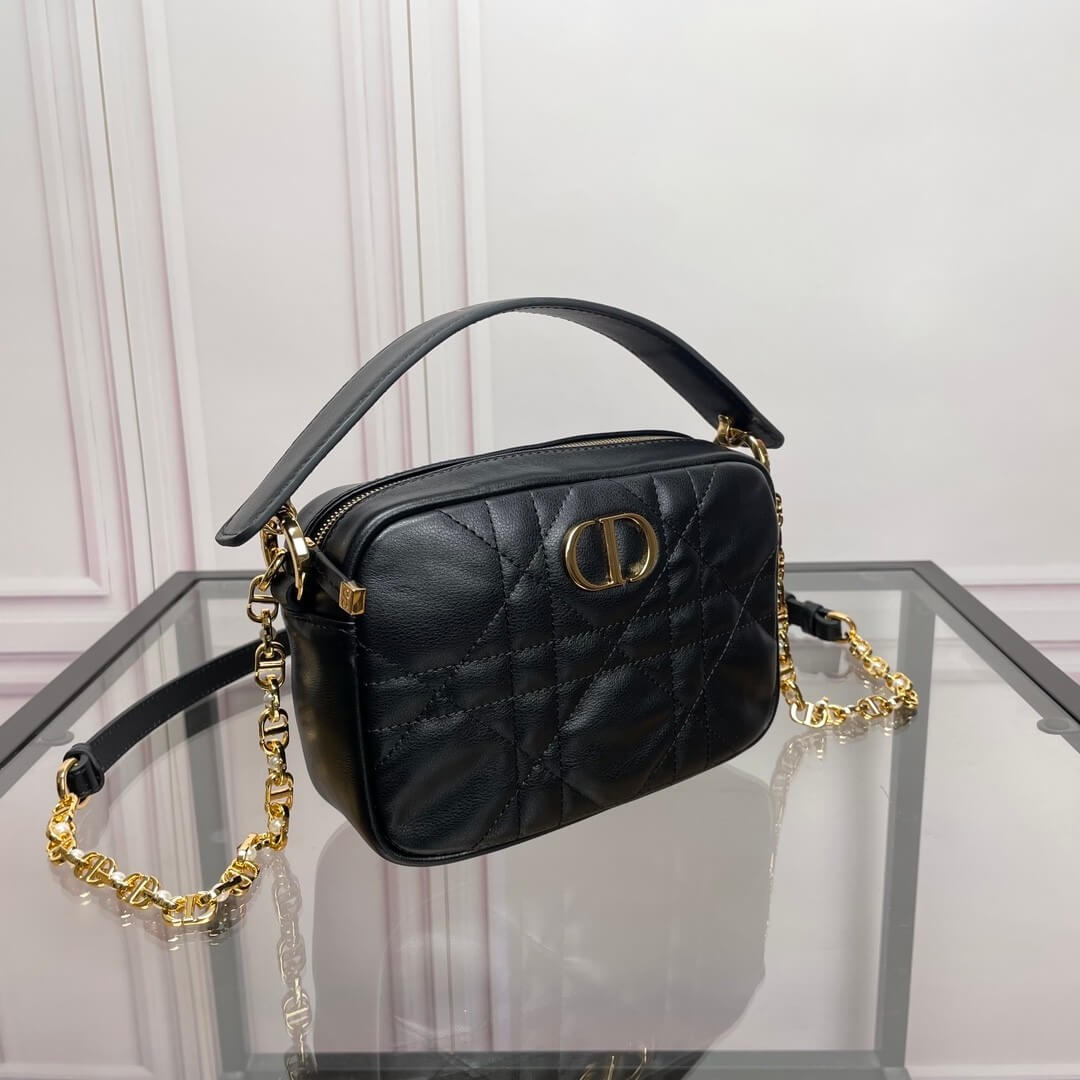 Small D10r Caro top handle camera bag