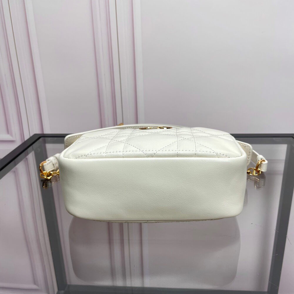 Small D10r Caro top handle camera bag