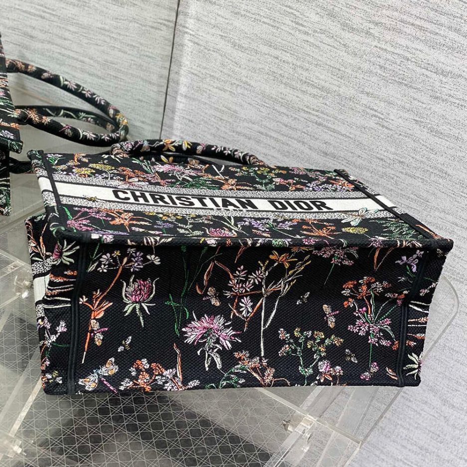 Medium D10r Book Tote