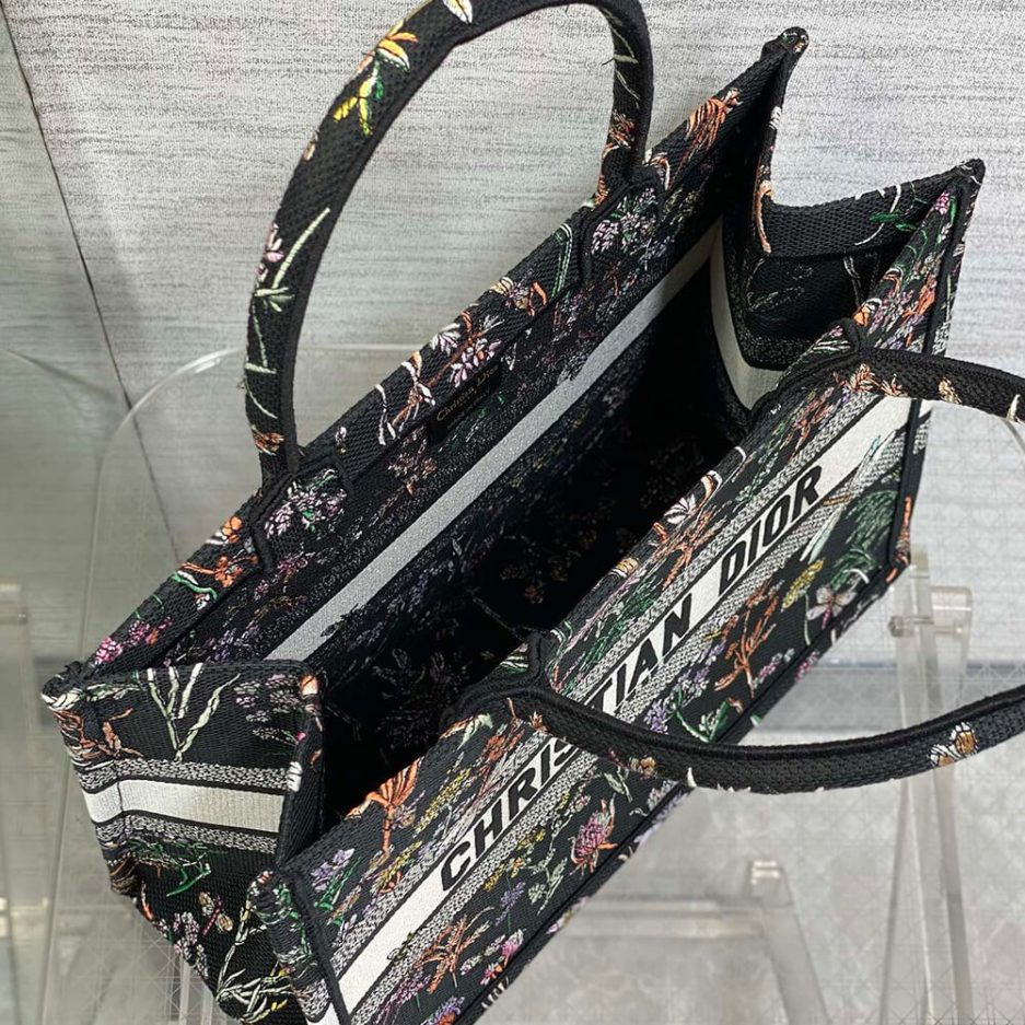 Medium D10r Book Tote