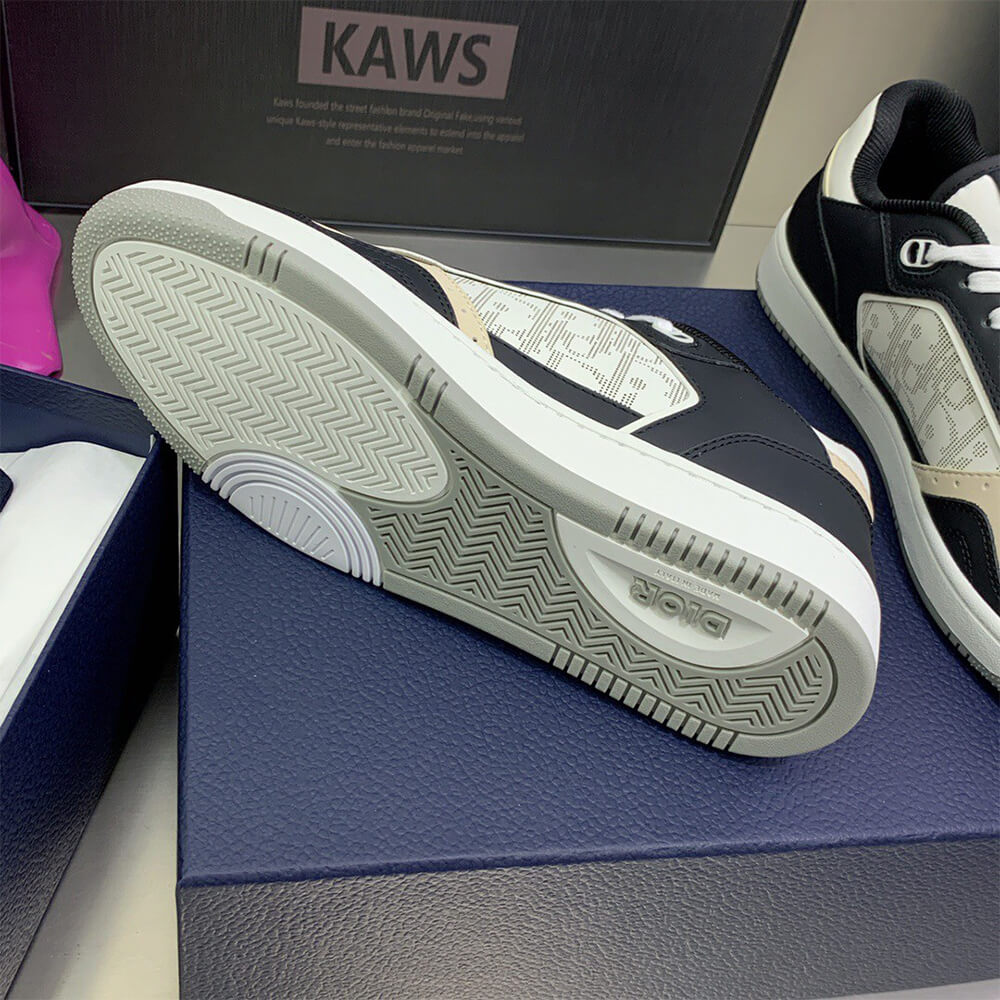 B27 LOW-TOP SNEAKER