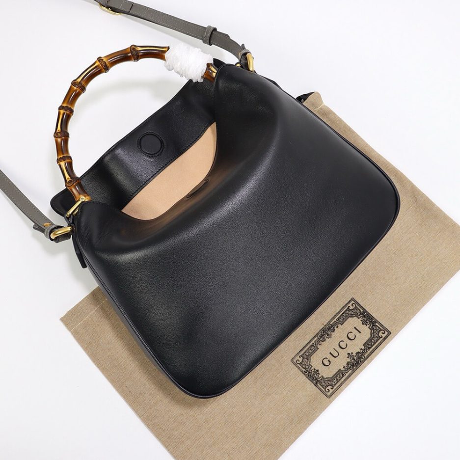 Gvc*1 DIANA MEDIUM SHOULDER BAG