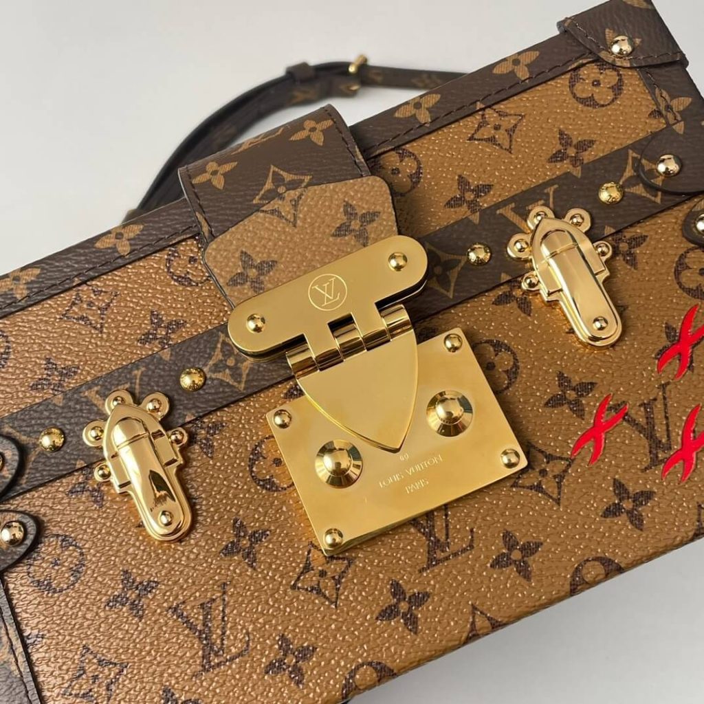 LV Petite Malle