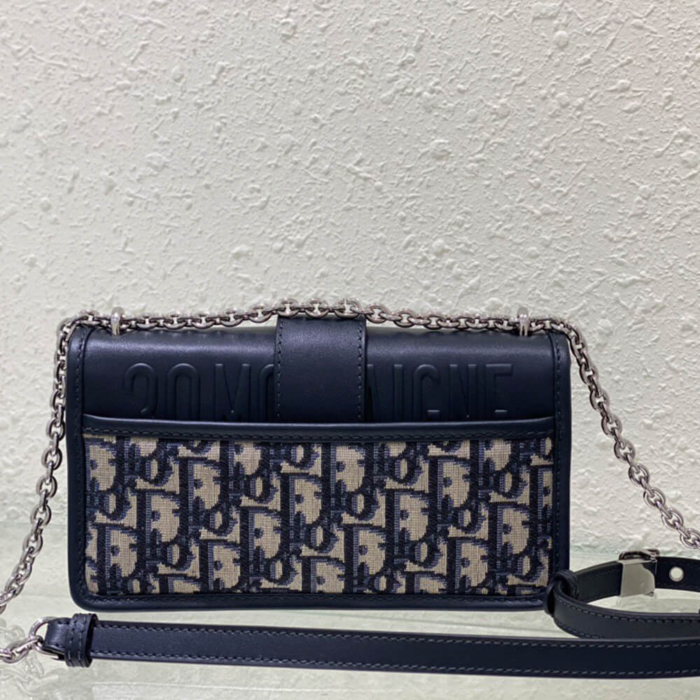 D10r 30 Montaigne East-West Bag with Chain
