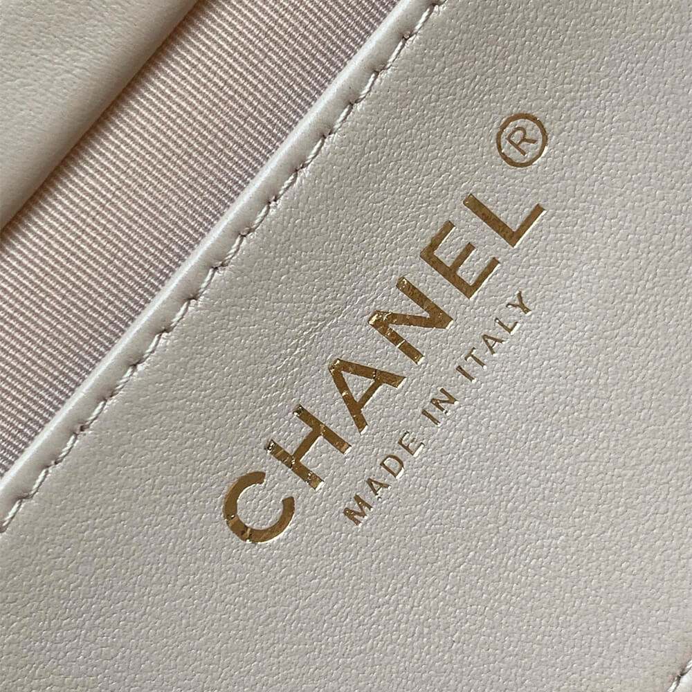 Ch**el Hippie Bag