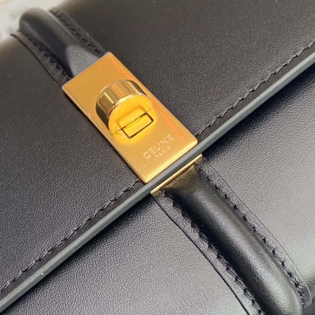 Ce1i*e 16 Large Wallet in Shiny Calf Leather