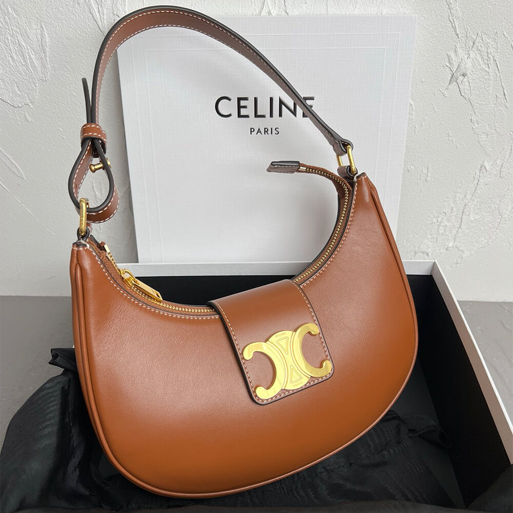 Ce1i*e MEDIUM AVA TRIOMPHE BAG in Smooth Calfskin