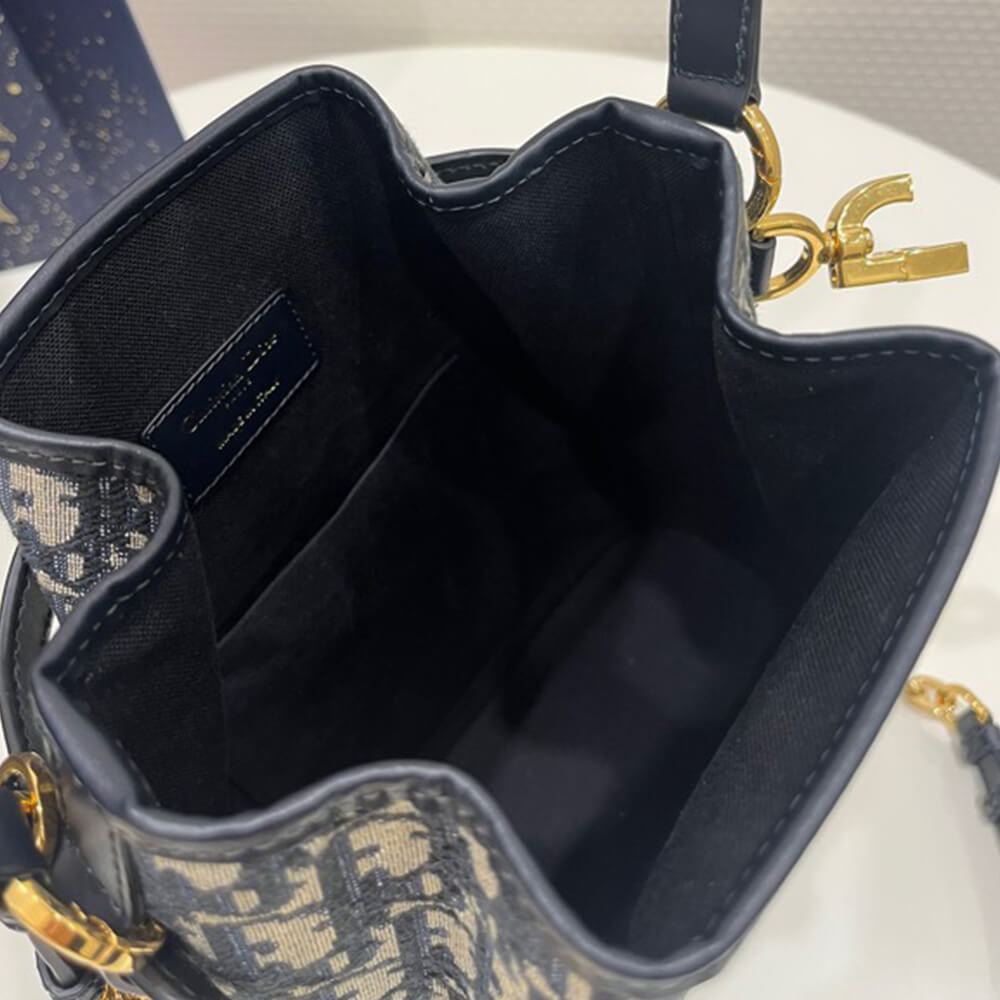 MEDIUM C’EST D10r BAG