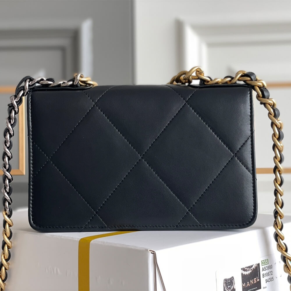 Ch**el 19 Chain Wallet(HIGH-END GRADE)