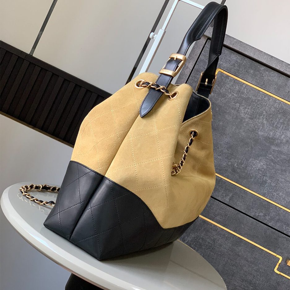 Ch**el HOBO on 25 Fashion Show(HIGH-END GRADE)