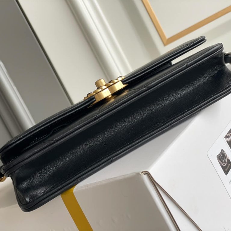 Ch**el 19 Chain Wallet(HIGH-END GRADE)