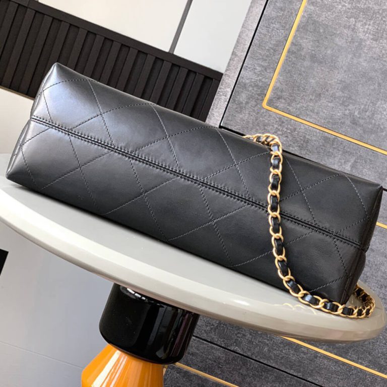 Ch**el Bag on 25 Fashion Show(HIGH-END GRADE)