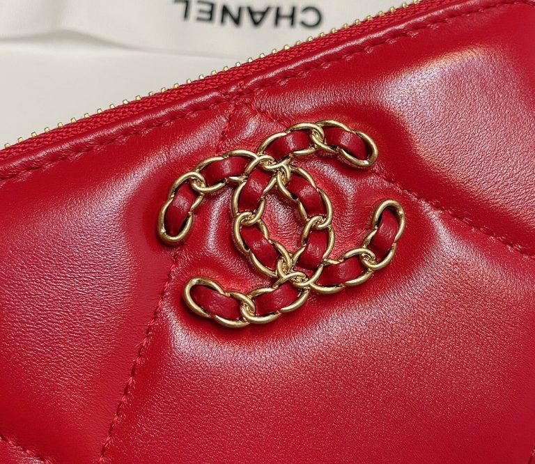 Ch**el Zipper wallet