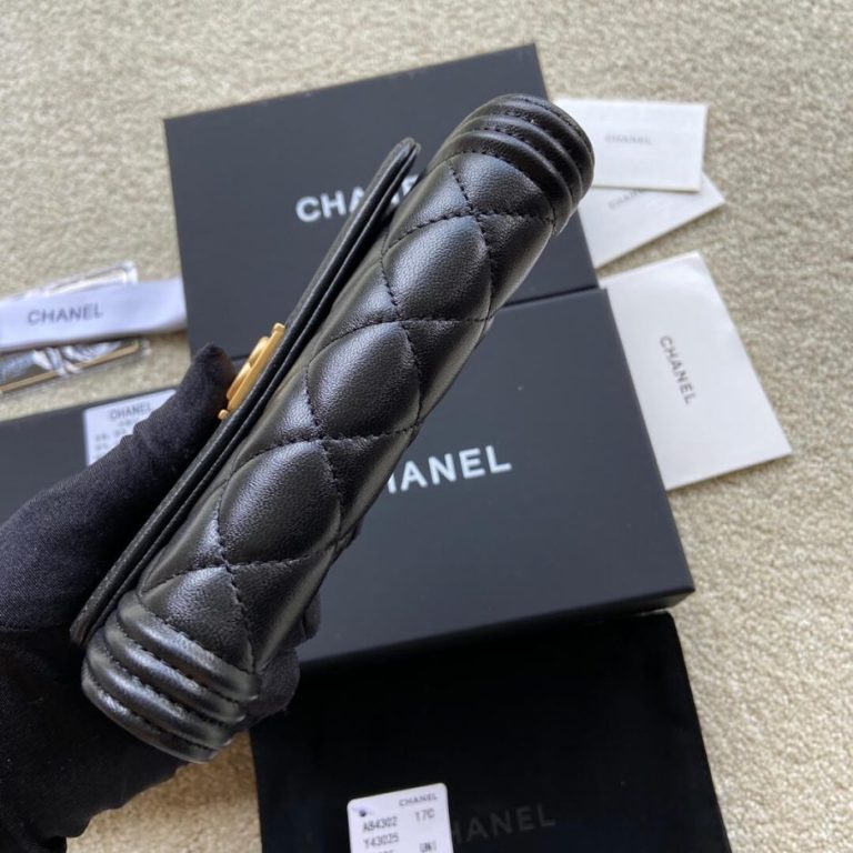 Ch**el boy long wallet