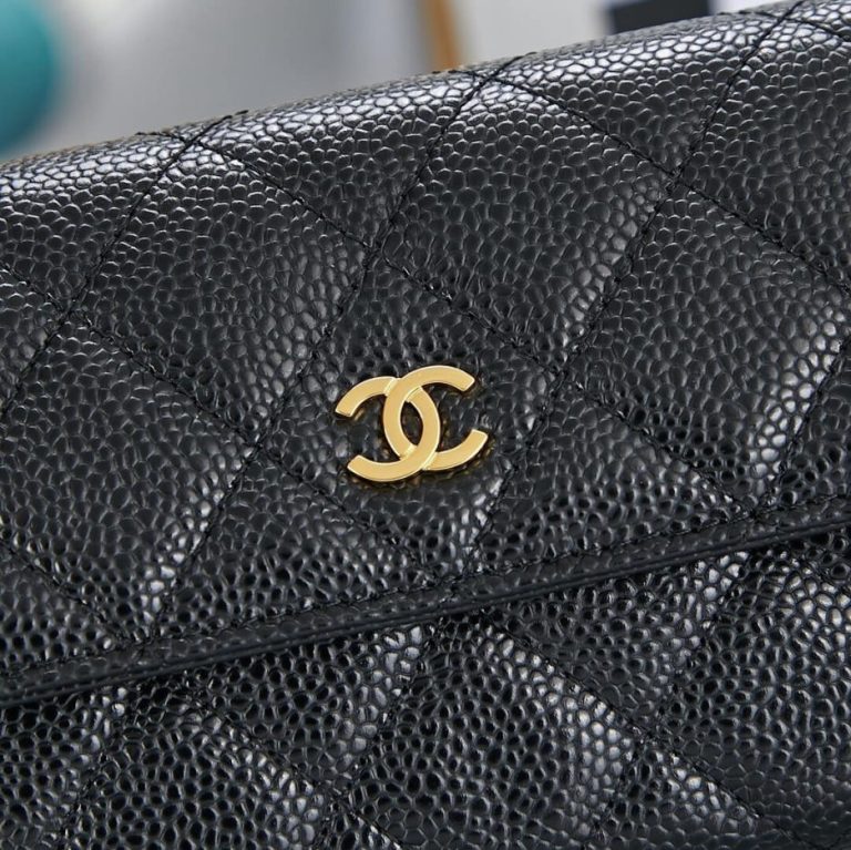 Ch**el classic long wallet